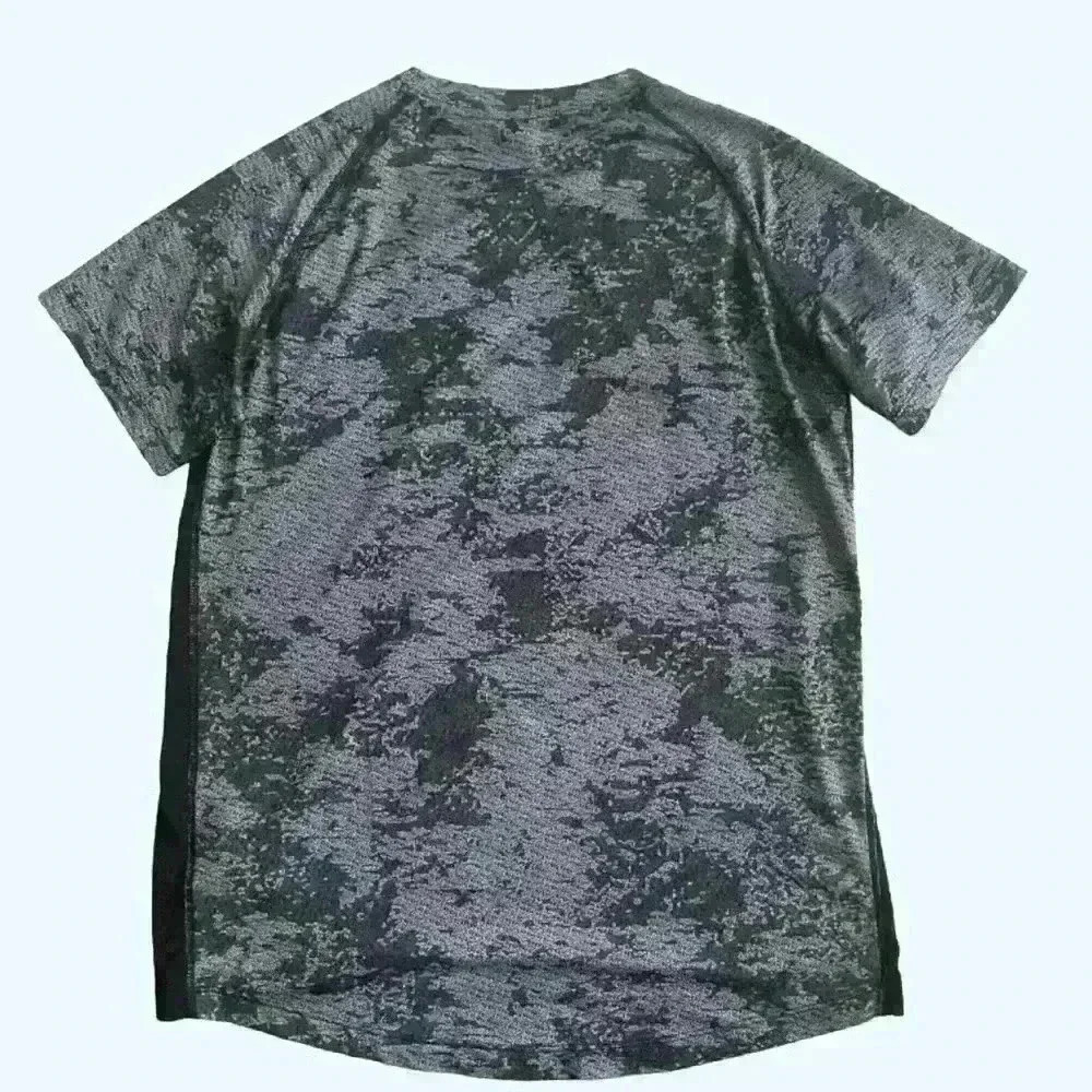 Nike dry fit athletic  top - Picture 2 of 3